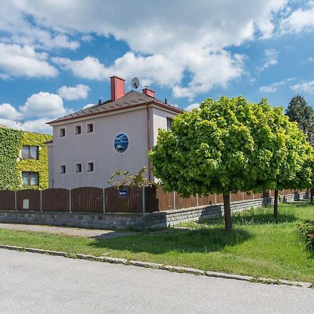 Penzion Leknin Trebon Exterior photo